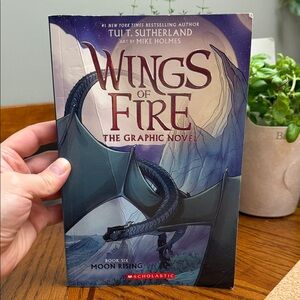 Wings of Fire Graphic Novel Moon Rising Dragon Story Book Six Tui T. Sutherland